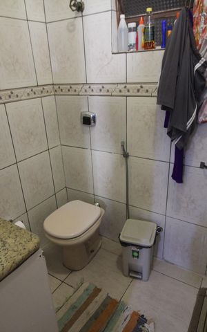 Casa à venda com 360m², 3 quartos e 3 vagasBanheiro 2