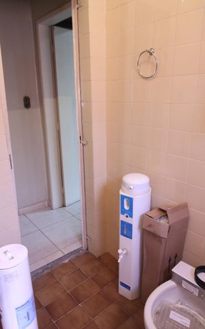 Casa à venda com 360m², 3 quartos e 3 vagasBanheiro 1