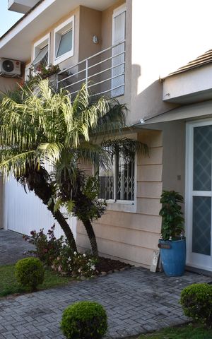 Casa para alugar com 420m², 4 quartos e 4 vagasÁrea externa