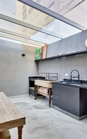 Casa à venda com 160m², 3 quartos e 2 vagas