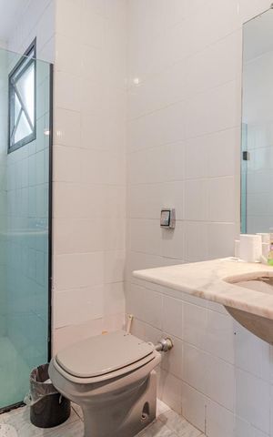 Apartamento à venda com 124m², 2 quartos e 3 vagasBanheiro da Suíte 1