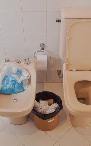 Apartamento à venda com 237m², 3 quartos e 3 vagasBanheiro da Suíte 1