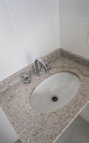 Apartamento à venda com 85m², 2 quartos e 2 vagas Apartamento à venda com 85m², 2 quartos e 2 vagasBanheiro da Suíte 2