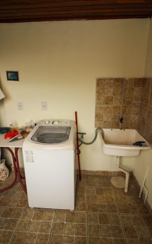 Casa à venda com 70m², 2 quartos e 1 vaga Casa à venda com 70m², 2 quartos e 1 vagaÁrea de Serviço