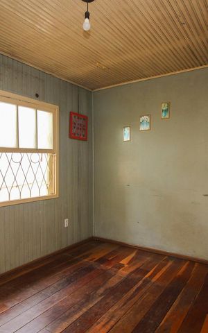 Casa à venda com 70m², 2 quartos e 1 vaga Casa à venda com 70m², 2 quartos e 1 vagaSala