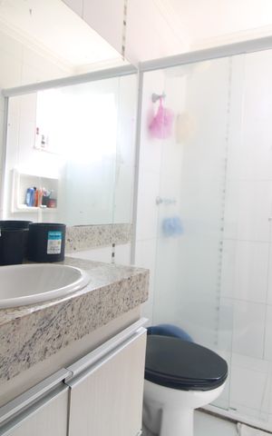 Casa de condomínio à venda com 116m², 3 quartos e 2 vagasBanheiro da suíte