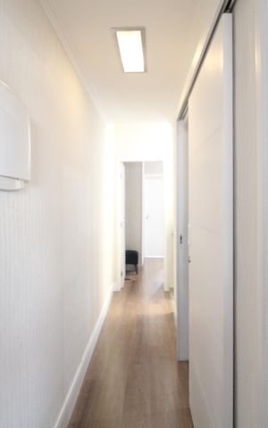 Casa de condomínio à venda com 116m², 3 quartos e 2 vagasCorredor