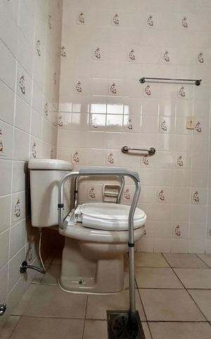 Apartamento à venda com 94m², 3 quartos e 1 vaga Apartamento à venda com 94m², 3 quartos e 1 vagaBanheiro da Suíte