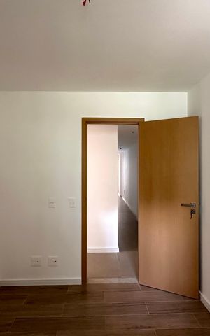 Apartamento à venda com 151m², 4 quartos e 2 vagas Apartamento à venda com 151m², 4 quartos e 2 vagasQuarto 1