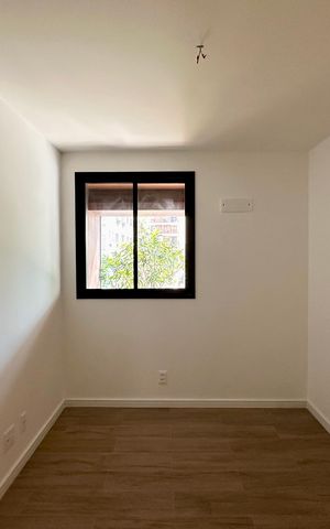 Apartamento à venda com 151m², 4 quartos e 2 vagas Apartamento à venda com 151m², 4 quartos e 2 vagasQuarto 1
