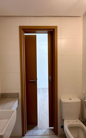 Apartamento à venda com 151m², 4 quartos e 2 vagas Apartamento à venda com 151m², 4 quartos e 2 vagasBanheiro da Suíte