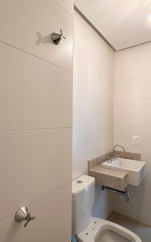 Apartamento à venda com 151m², 4 quartos e 2 vagas Apartamento à venda com 151m², 4 quartos e 2 vagasBanheiro