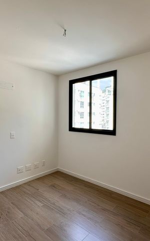 Apartamento à venda com 151m², 4 quartos e 2 vagas Apartamento à venda com 151m², 4 quartos e 2 vagas Suite 2