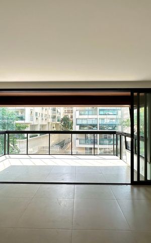 Apartamento à venda com 151m², 4 quartos e 2 vagas Apartamento à venda com 151m², 4 quartos e 2 vagasSala