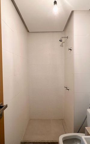 Apartamento à venda com 151m², 4 quartos e 2 vagas Apartamento à venda com 151m², 4 quartos e 2 vagasBanheiro