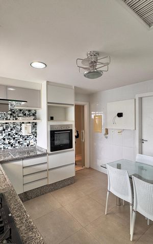 Apartamento para alugar com 167m², 4 quartos e 3 vagasCozinha