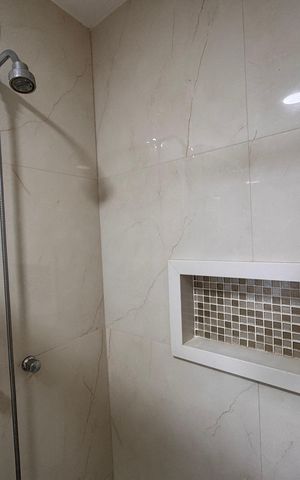 Apartamento para alugar com 167m², 4 quartos e 3 vagasSuíte 1 - Banheiro
