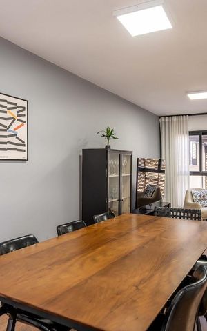 Casa à venda com 270m², 3 quartos e 2 vagas Casa à venda com 270m², 3 quartos e 2 vagasSala