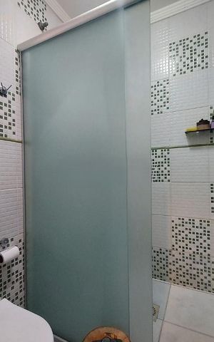 Casa à venda com 280m², 4 quartos e 5 vagas Casa à venda com 280m², 4 quartos e 5 vagasBanheiro