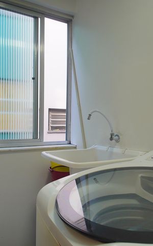 Apartamento à venda com 68m², 2 quartos e 1 vagaÁrea de Serviço