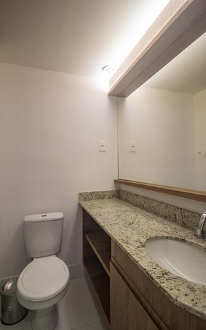 Studio à venda com 26m², 1 quarto e sem vaga Studio à venda com 26m², 1 quarto e sem vagaBanheiro Social