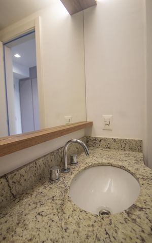 Studio à venda com 26m², 1 quarto e sem vaga Studio à venda com 26m², 1 quarto e sem vagaBanheiro Social