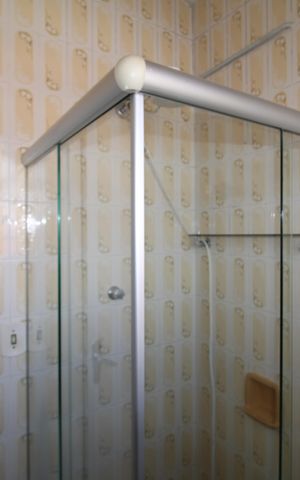 Casa para alugar com 145m², 3 quartos e 2 vagasBanheiro 1