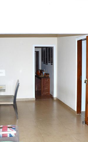 Casa à venda com 250m², 4 quartos e 3 vagasSala