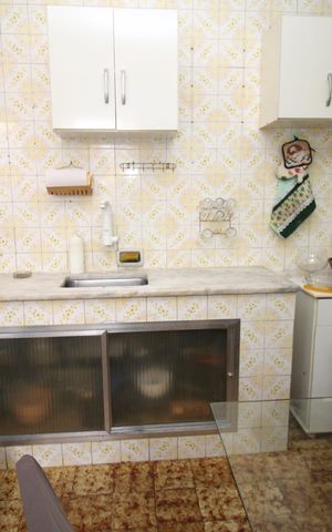 Apartamento à venda com 96m², 2 quartos e 1 vagaCozinha