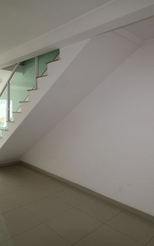 Casa à venda com 210m², 3 quartos e 4 vagasSala