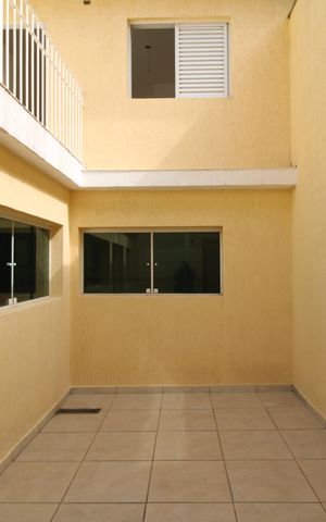 Casa à venda com 210m², 3 quartos e 4 vagasQuintal