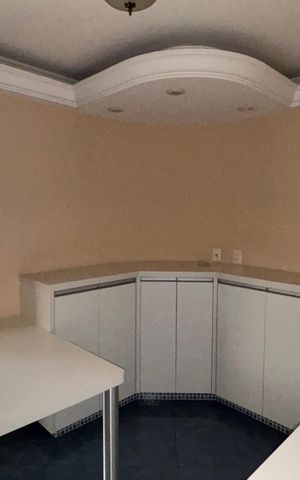 Apartamento à venda com 180m², 3 quartos e 2 vagas Apartamento à venda com 180m², 3 quartos e 2 vagasCozinha