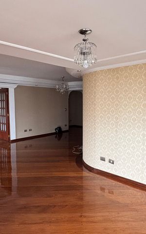 Apartamento à venda com 180m², 3 quartos e 2 vagas Apartamento à venda com 180m², 3 quartos e 2 vagasSala