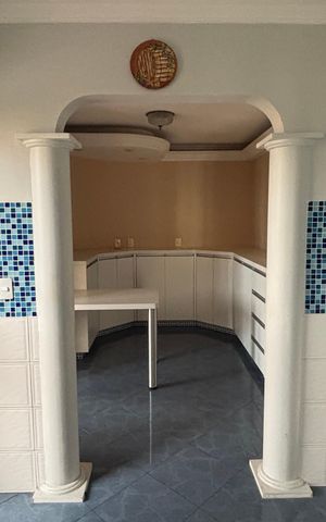 Apartamento à venda com 180m², 3 quartos e 2 vagas Apartamento à venda com 180m², 3 quartos e 2 vagasCozinha