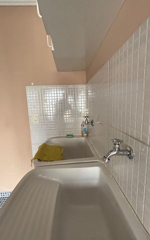 Apartamento à venda com 180m², 3 quartos e 2 vagas Apartamento à venda com 180m², 3 quartos e 2 vagasÁrea de Serviço