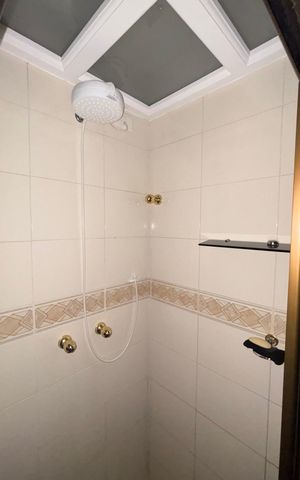 Apartamento à venda com 180m², 3 quartos e 2 vagas Apartamento à venda com 180m², 3 quartos e 2 vagasBanheiro