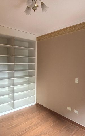 Apartamento à venda com 180m², 3 quartos e 2 vagas Apartamento à venda com 180m², 3 quartos e 2 vagasQuarto 2