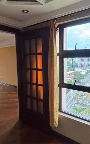 Apartamento à venda com 180m², 3 quartos e 2 vagas Apartamento à venda com 180m², 3 quartos e 2 vagasEscritório