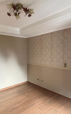 Apartamento à venda com 180m², 3 quartos e 2 vagas Apartamento à venda com 180m², 3 quartos e 2 vagasSuíte