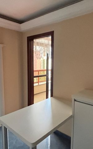 Apartamento à venda com 180m², 3 quartos e 2 vagas Apartamento à venda com 180m², 3 quartos e 2 vagasCozinha
