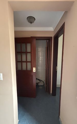 Apartamento à venda com 180m², 3 quartos e 2 vagas Apartamento à venda com 180m², 3 quartos e 2 vagasÁrea de Serviço