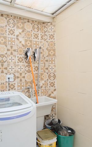 Casa de condomínio à venda com 163m², 3 quartos e 2 vagasÁrea de Serviço