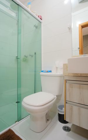 Casa de condomínio à venda com 163m², 3 quartos e 2 vagasBanheiro Social