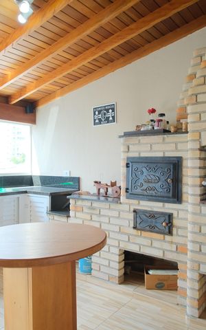 Casa de condomínio à venda com 163m², 3 quartos e 2 vagasÁrea gourmet