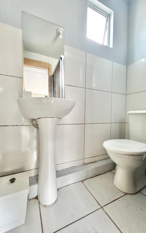 Apartamento para alugar com 43m², 2 quartos e 1 vaga Apartamento para alugar com 43m², 2 quartos e 1 vagaBanheiro