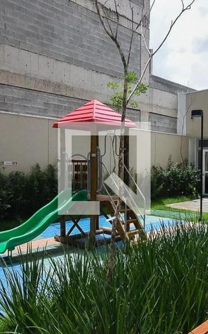 Apartamento para alugar com 39m², 2 quartos e 1 vaga Apartamento para alugar com 39m², 2 quartos e 1 vagaÁrea comum - Playground