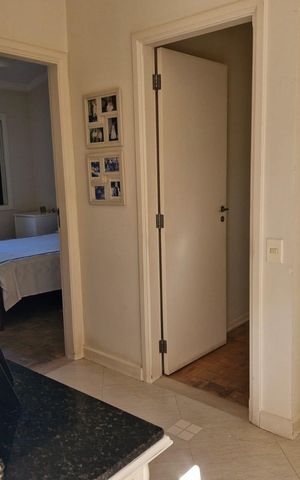 Casa de condomínio à venda com 290m², 4 quartos e 6 vagas Casa de condomínio à venda com 290m², 4 quartos e 6 vagasAcesso