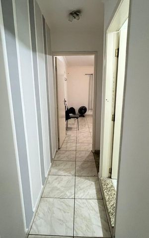 Casa para alugar com 100m², 2 quartos e 1 vaga Casa para alugar com 100m², 2 quartos e 1 vagaCorredor