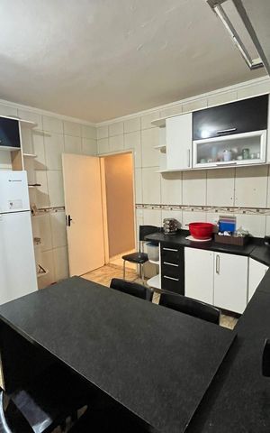 Casa para alugar com 100m², 2 quartos e 1 vaga Casa para alugar com 100m², 2 quartos e 1 vagaCozinha