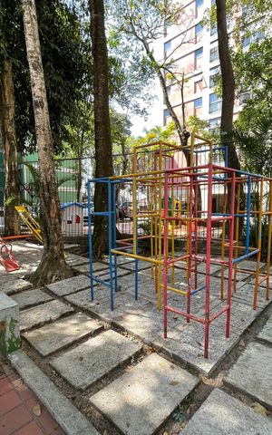 Apartamento à venda com 96m², 3 quartos e 1 vaga Apartamento à venda com 96m², 3 quartos e 1 vagaÁrea comum - Playground